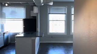 Board of Trade #806 (1055sqft)