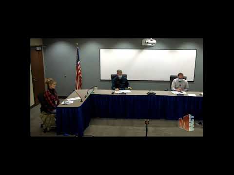 Butt-hurt dial-in lady is triggered about people not wearing masks at a Trump rally