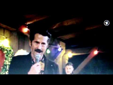 Rocco Marino Dronken op podium film nach der hochzeit bin ich weg