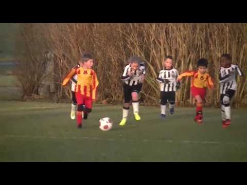 Voetbalwedstrijd JO8 Go ahead Kampen - Zwart Wit '63 4-2-2017