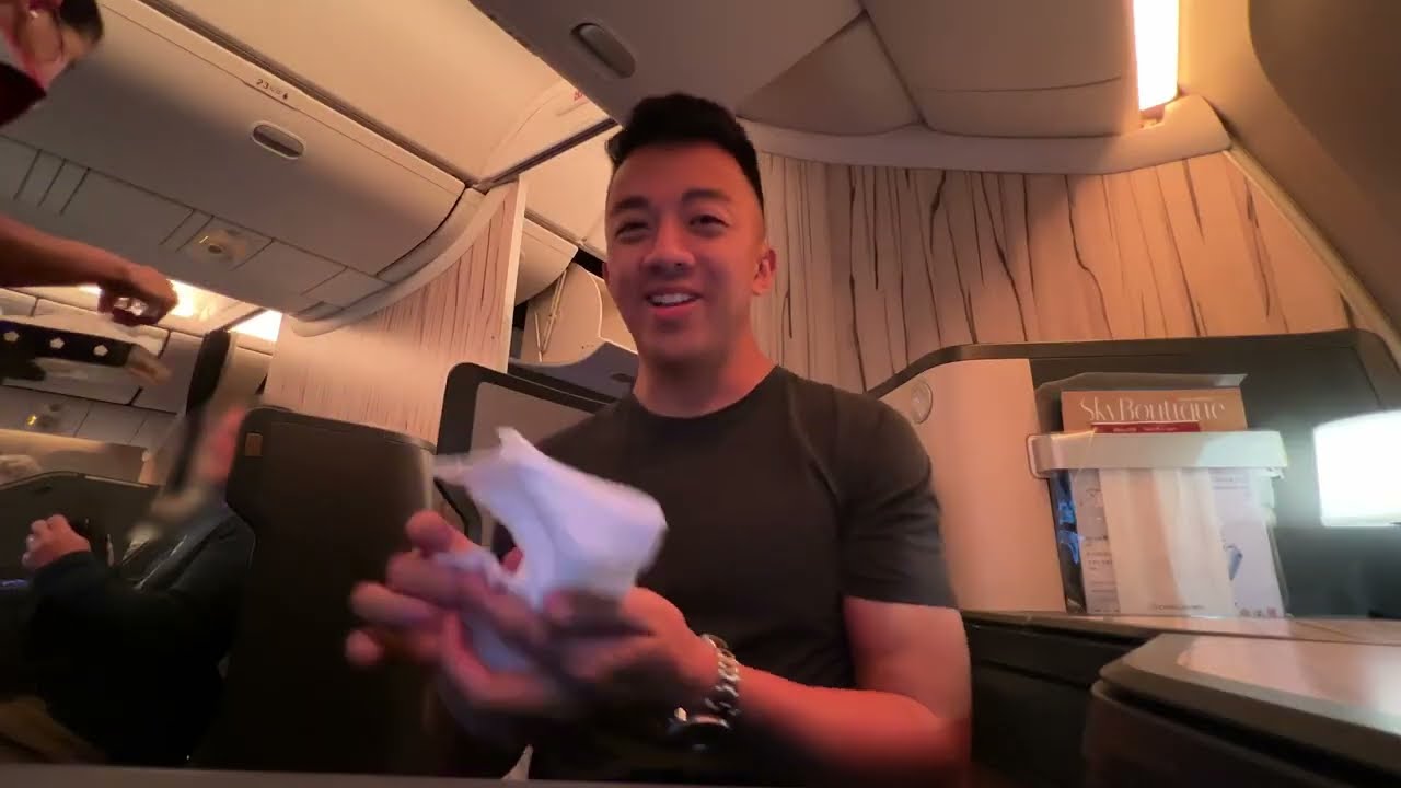 China Airlines Dynasty Lounge thumbnail