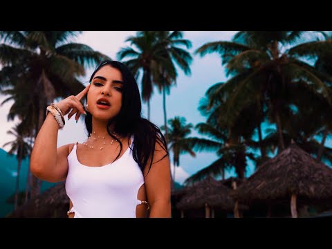Briella - Que Raro (Video oficial)