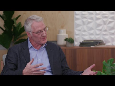 AWS Executive Insights: Customer Centricity in the CIO Office