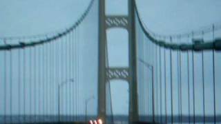 preview picture of video 'crossing the Mackinaw bridge -JAN 2009'