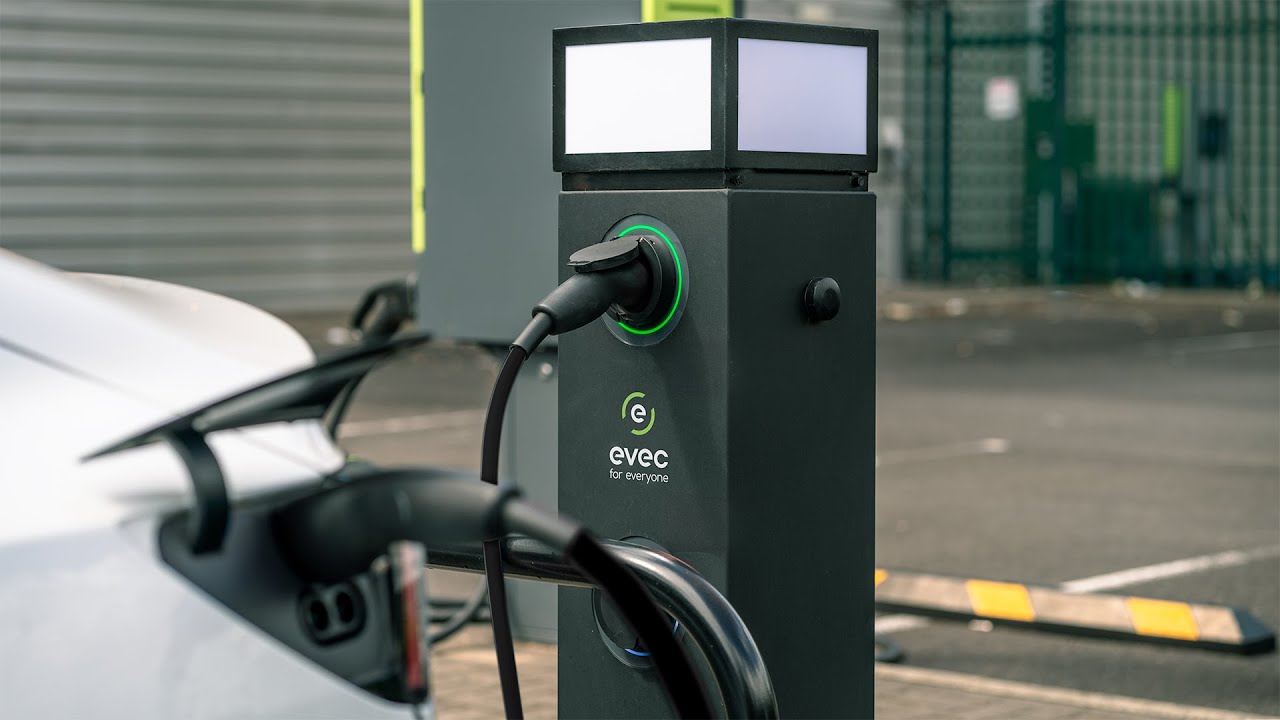 Find out more about the brand-new evec Pedestal charger!