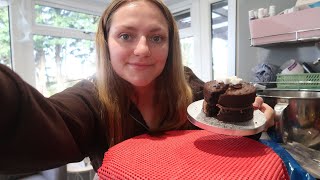 Baking Advent Calendar Day 8 - Hot chocolate cake