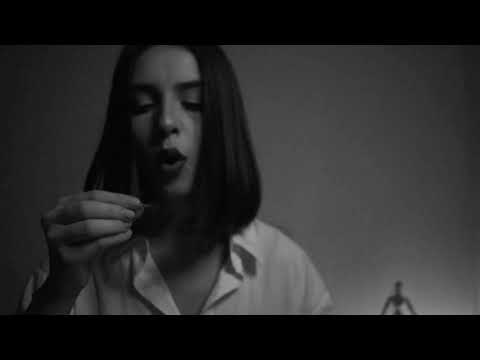 Trailer Curta-Metragem "Você Me Ama?"