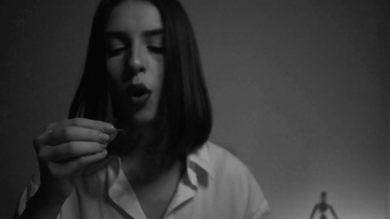 Trailer Curta-Metragem "Você Me Ama?"