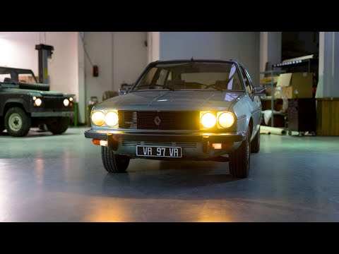 BAAK | Bespoke Department | Renault 30 TX V6 cargo area cover and steering wheel restauration