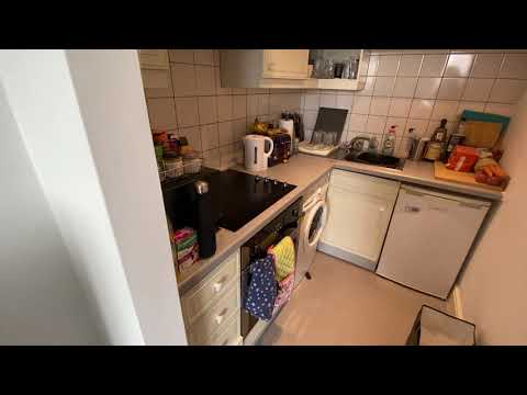 Virtual Tour of 1 bedroom flat in Palewell Park, SW14