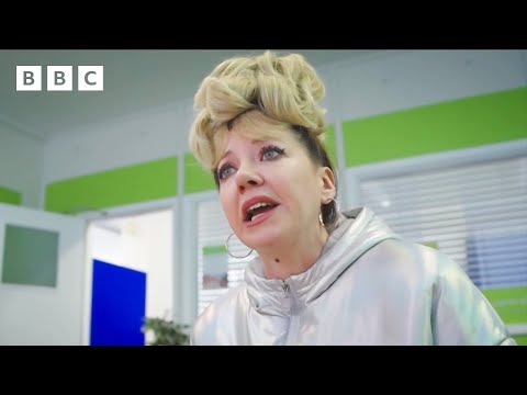 ✅ Mandy 1–0 Benefits Officer ❌ | Mandy - BBC