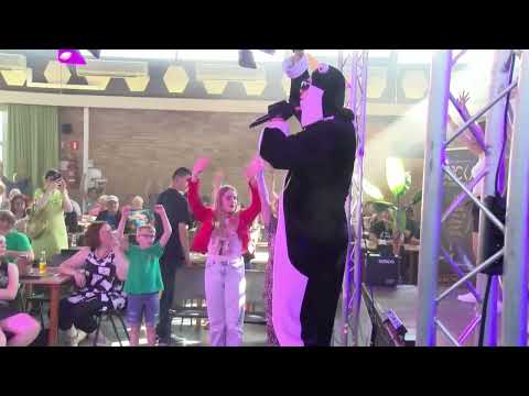 Schiffie & Co - Pinguindans (Textradio Festival 2023)