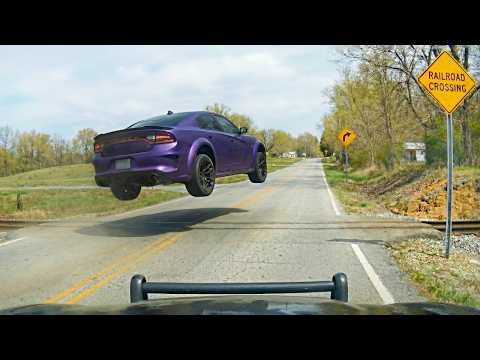 Wildest American Muscle Cars Police Chases - Caught on Dashcam