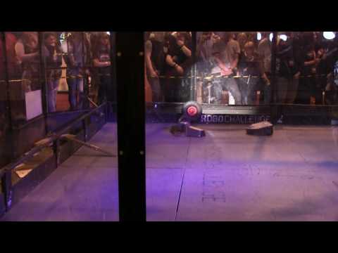Robot Arena Insomnia 58 - Shard vs Ironside 2 (non-comp)