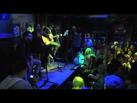 MNM 90's & 00's Café: Iana - Killing me softly