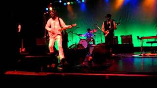 Eels - Jungle Telegraph live (O2 Birmingham, 26-08-10)