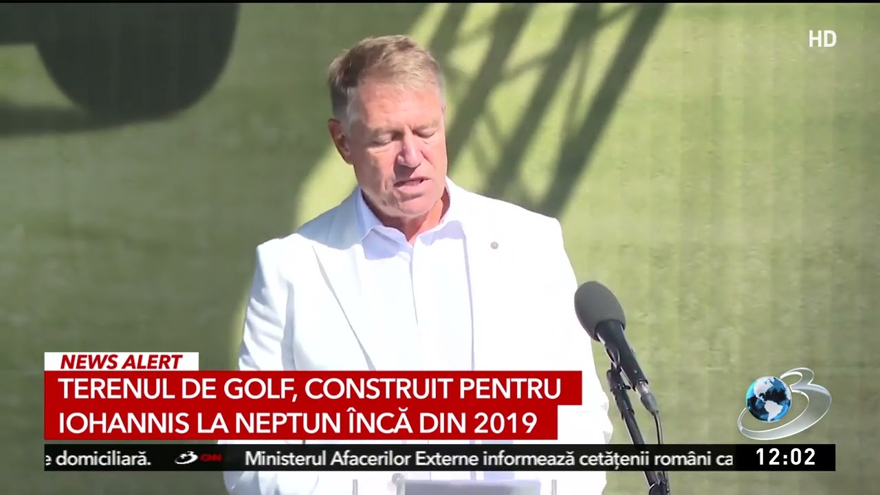 Iohannis și-a făcut teren de golf la vila de protocol de la Neptun