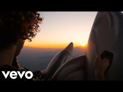 Martin Garrix feat. Halsey - Hurts Like This (Official Video)