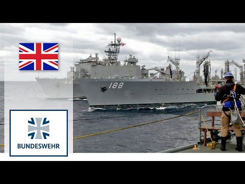 Refuelling a German Frigate in the Atlantic - Bundeswehr