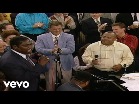 Bill & Gloria Gaither - Winds of This World [Live] ft. Charles Johnson, The Revivers