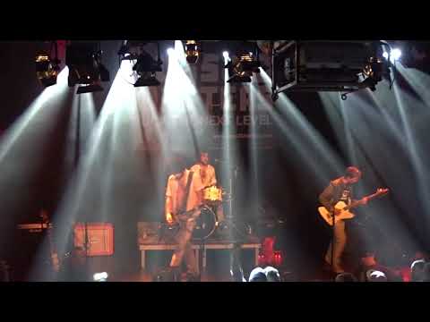 The Ride Live @Bonn Harmonie – Pumping the Crowd