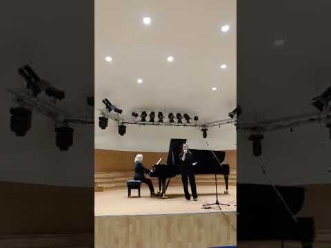 Barbora Žižytė, Dangus Tau Dovanojo Aukštį. Balio Dvariono dešimtmetė muzikos mokykla.