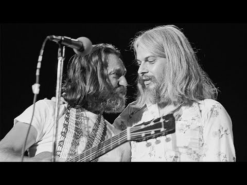 Leon Russell & Willie Nelson - It's Not Supposed To Be That Way - (1979-1980) Video