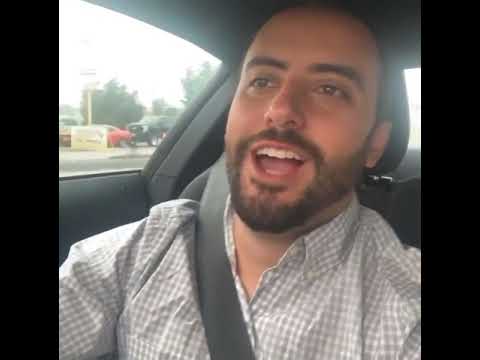 Drop-D cantando “Indeciso” de Reik ft. J Balvin y Lalo Ebratt