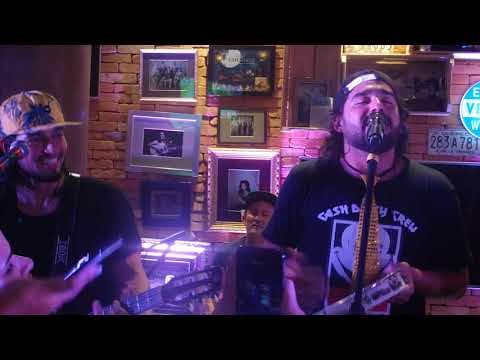 Atitude 67 - Pout Pourri - Pagodes ( Thiaguinho)