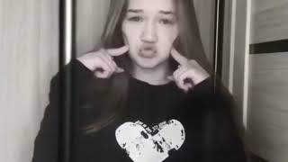 Download lagu Menutupi kesedihan mp3