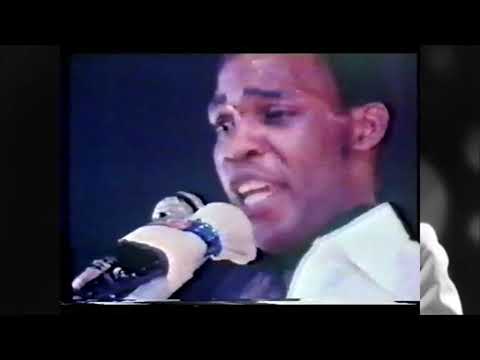 Desmond Dekker -  Israelites -  live 1970  (Full audio+video  (movie))