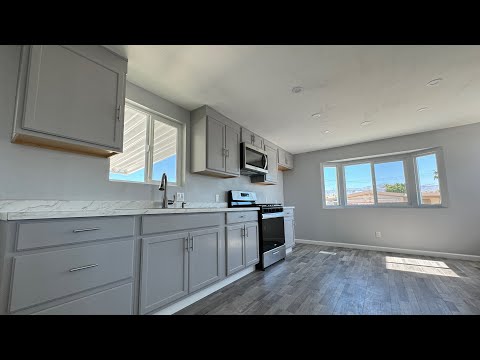 AVAILBLE NOW!!! 3 Bedroom 1 Bathroom Recently Updated Home in Thousand Palms! property video