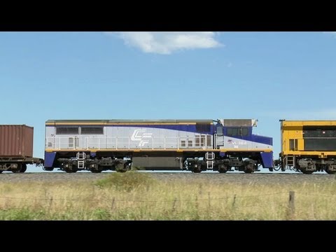 VL's in Victoria! QR National Freight Train (8/12/2011) - Australian Railways, Railroads and Trains