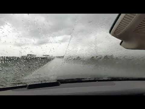 Działanie niewidzialnej wycieraczki.  EZ Wiper -test 50/50 autostrada 🙆‍♂️😁