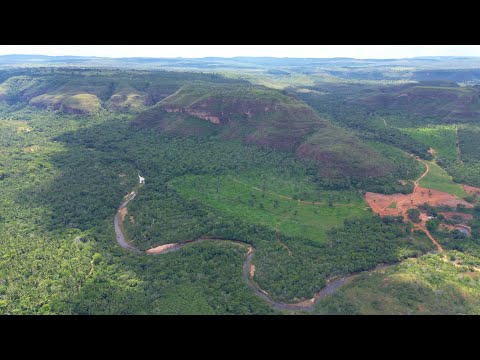 Alcantilado, mais um dos belos lugares em Poxoréu - Mato Grosso.