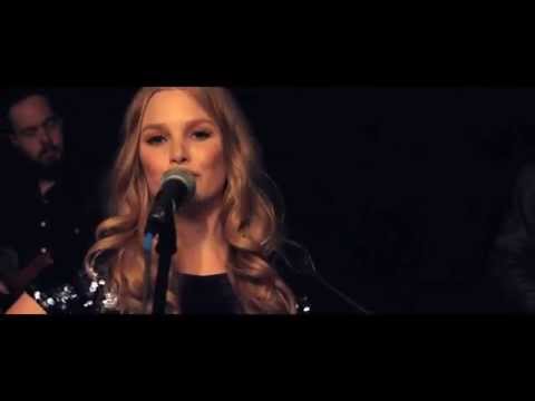 Late Bloomer - Hailey Whitters