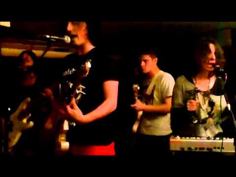 Staircase Paradox - Twins by a photograph (live) @ Gambetta Club