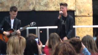 Harvey Cantwell - Thankyou ( live at Thorpe park )