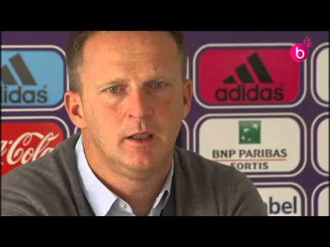 RSCAnderlecht : John van den Brom, entraîneur, avant Anderlecht-Bruges