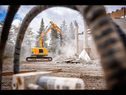 Begleitung der Baggerstauch GmbH beim Abbruch der ZG Raiffeisen in Geisingen.