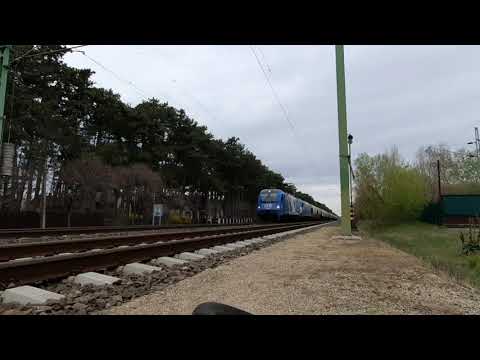 LTE Taurus (1216 910) Adria Taurus (LTE 1216 920) haladnak rakott gabonás vonattal Gyékényesre