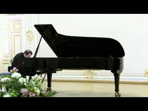 Eldar Nebolsin plays Beethoven's Piano Sonata No.4 in E flat major, Op.7 III. Allegro