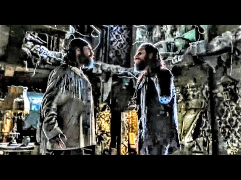 Men In Black III (2012) Boris the animal meets his past-self