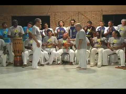 Capoeirence2008. Mestre Suassuna and Mestre Brasilia