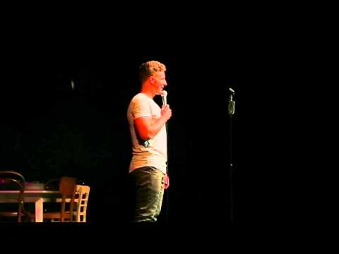 Felix Lobrecht - Unterschied zwischen München und Berlin - Ernst Deutsch Theater