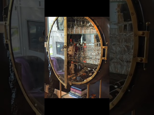 Vídeo relacionado con Genérico Wine Racks Countertop | Metal Desk Decor,Sparkling Win e Bottle Stand - for Bartender Collector Entertainer Homeowner Dinner Party Kitchen Home Restaurant Office Apartment Hotels