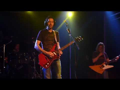Yes Covers: 12/17/10 - Sevilla Sala -  Paul Gilbert - Roundabout