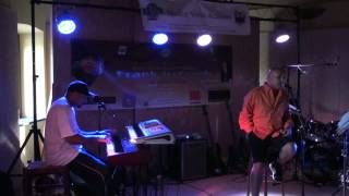 Frank McComb & Fulvio Tomaino - I heard it through the grapevine (live)
