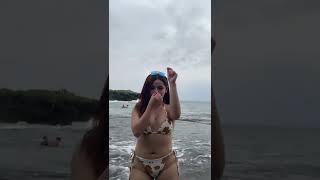 bikini TikTok be like...