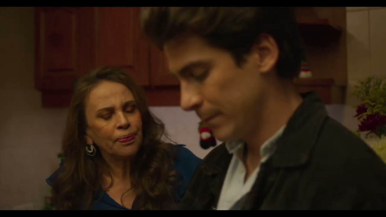 Colibrí l "Como va el trabajo?" Clip